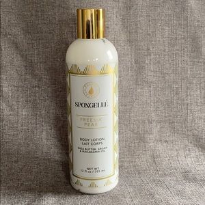 Spongelle freesia pear body lotion